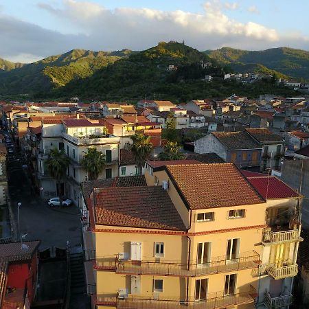 Casa Catena Франкавиля ди Сицилия Екстериор снимка